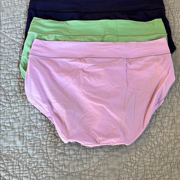 Aerie Set of Three Women's bikini Underwear in Green, Purple, and Navy - M - Picture 5 of 9